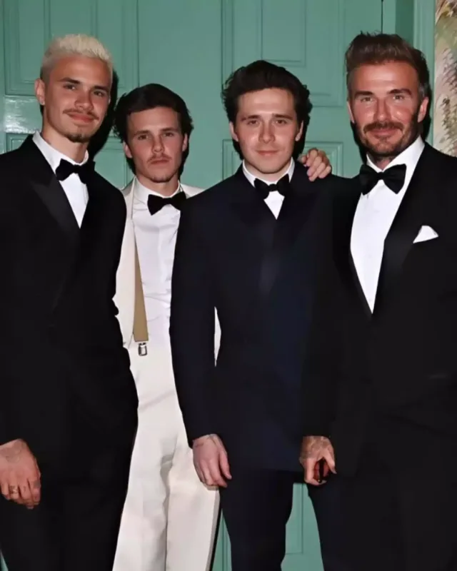 Bekhem ailəsi Viktoriyanın 50 yaşını qeyd etdi!