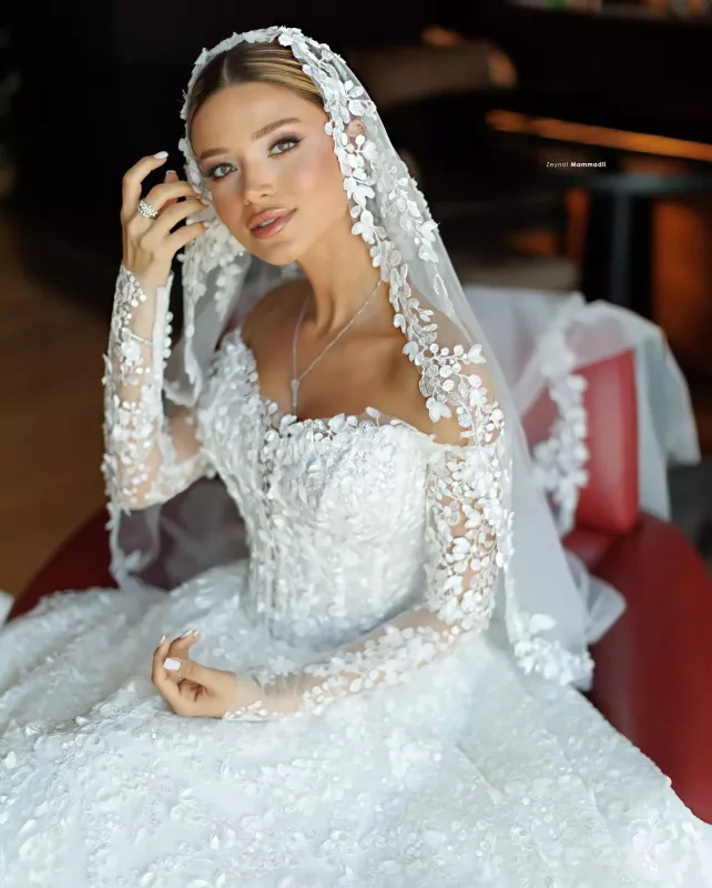 Toy fotolarını paylaşdı