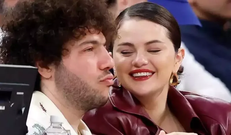 Sevgilisinin geyim tərzi diqqət çəkdi