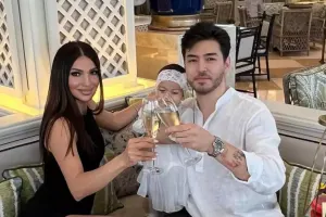 Azərbaycanlı modelin qızı 1 yaşında!