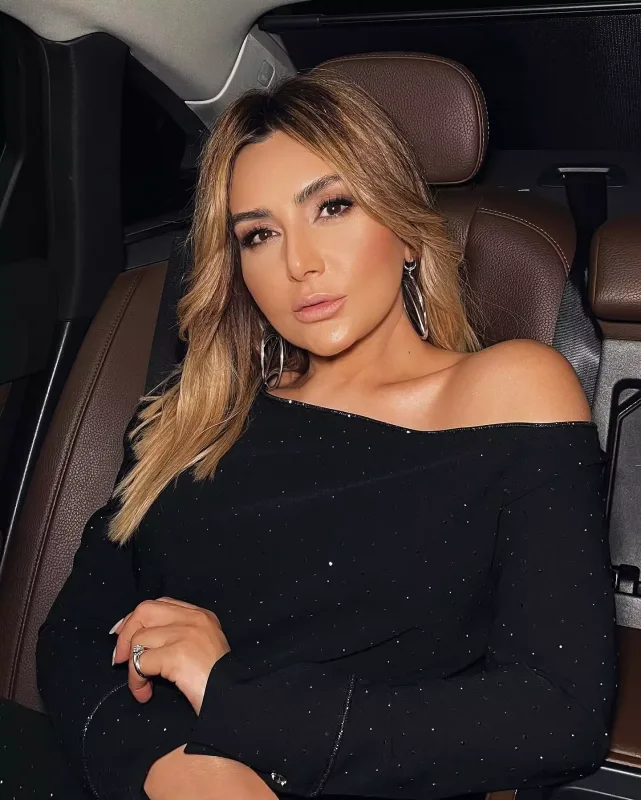 Zülfiyyə Xanbabayevanın eleqant tərzi