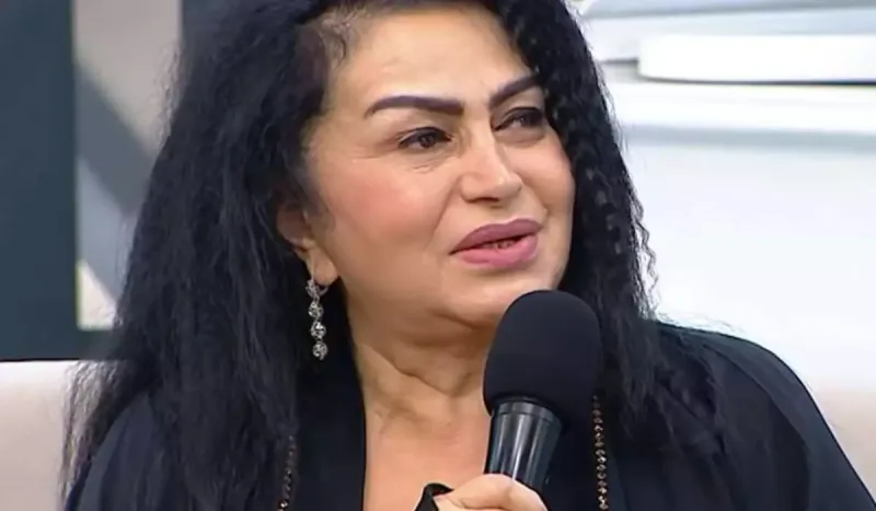 Firuzə İbadova səhnədən gedir?