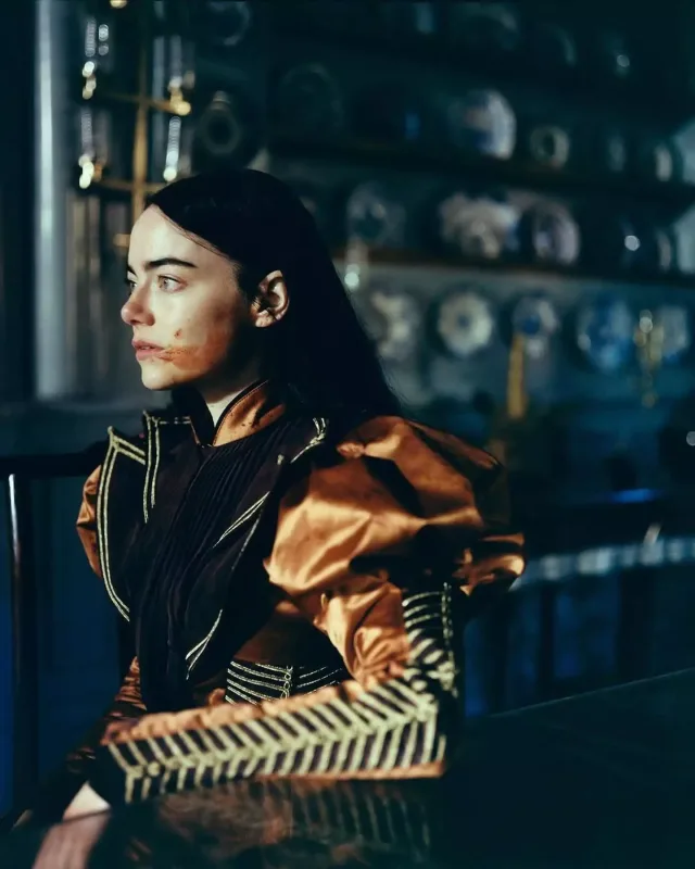 Əsl adı Emma deyilmiş...