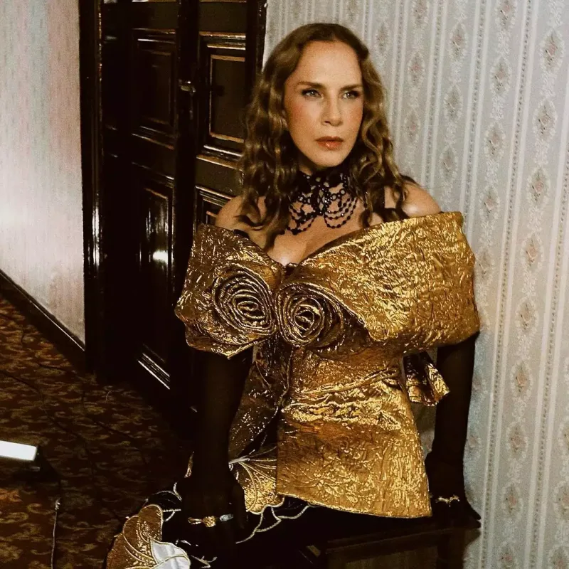 Sertab Erener estetikdən sonra