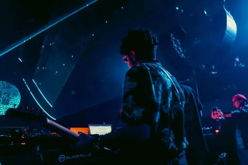 Bakıdakı klub dünyanın 100 ən yaxşı əyləncə məkanı siyahısında!