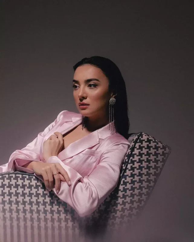 10 gündür hər gecə çəkilişdədir!