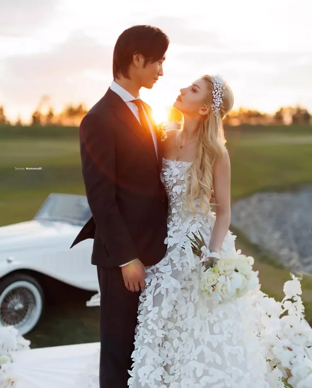 Azərbaycanlı model koreyalı bəylə ailə qurdu