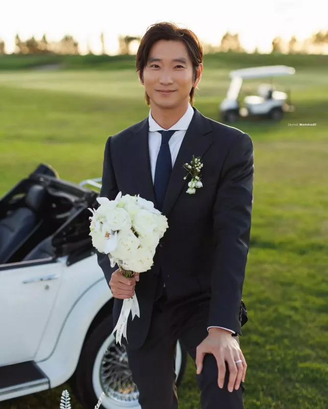 Azərbaycanlı model koreyalı bəylə ailə qurdu