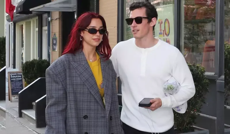 Dua sevgilisi ilə Nyu-York küçələrində