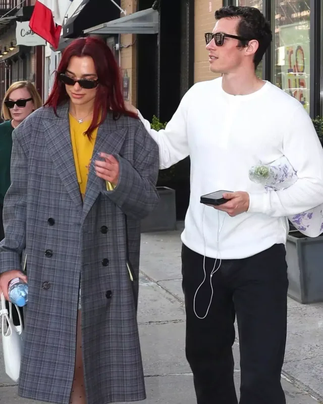 Dua sevgilisi ilə Nyu-York küçələrində