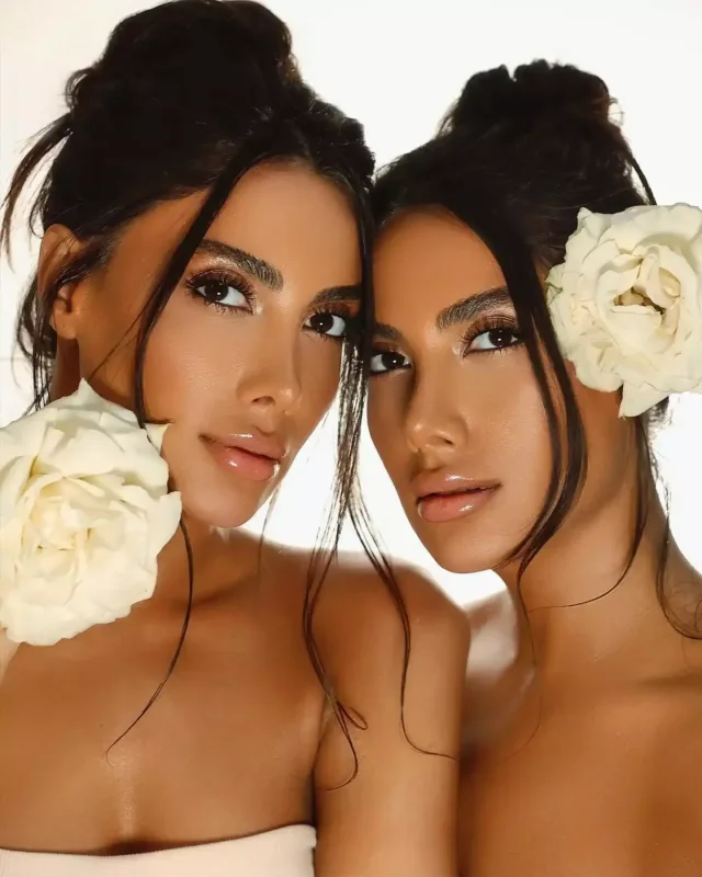 “Elza Seyidcahanam, stollara oxuyum?”