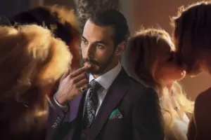 Corcun rus serialındakı erotik səhnəsi