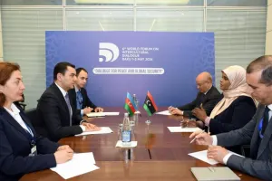 Mədəniyyət naziri liviyalı həmkarı ilə görüşüb