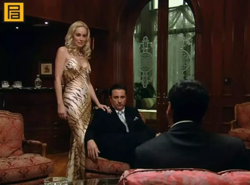 Şeron Ston “Kurtlar vadisi”ndə aldığı məbləğdən danışdı