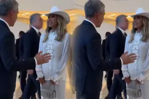 Röya Ayxan Anar Ələkbərovla bir araya gəldi