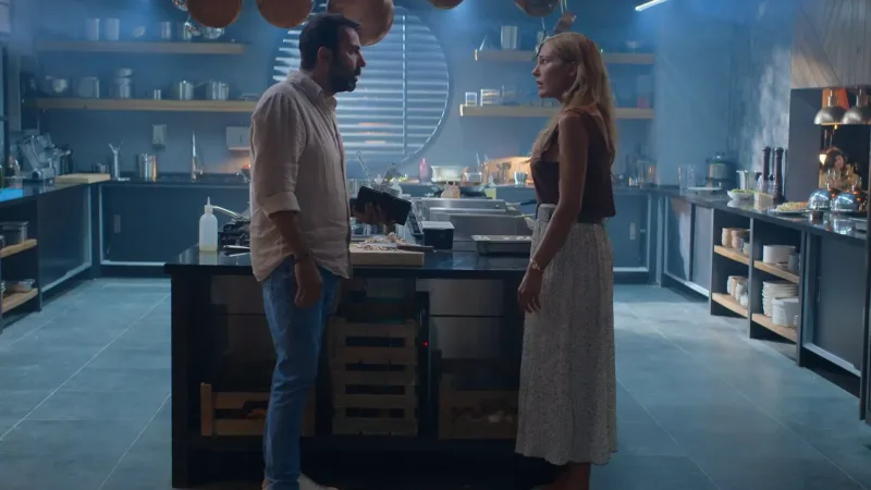 38 yaşlı qadınla 18 yaşlı gəncin eşqi