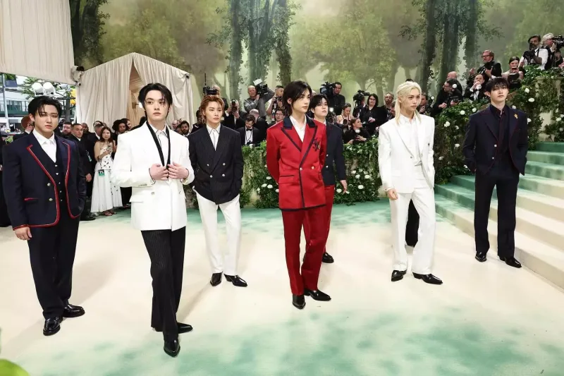 Met Gala 2024-də ulduz keçidi!