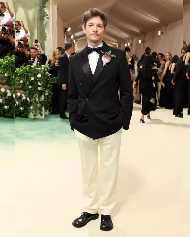 Met Gala 2024-də ulduz keçidi!