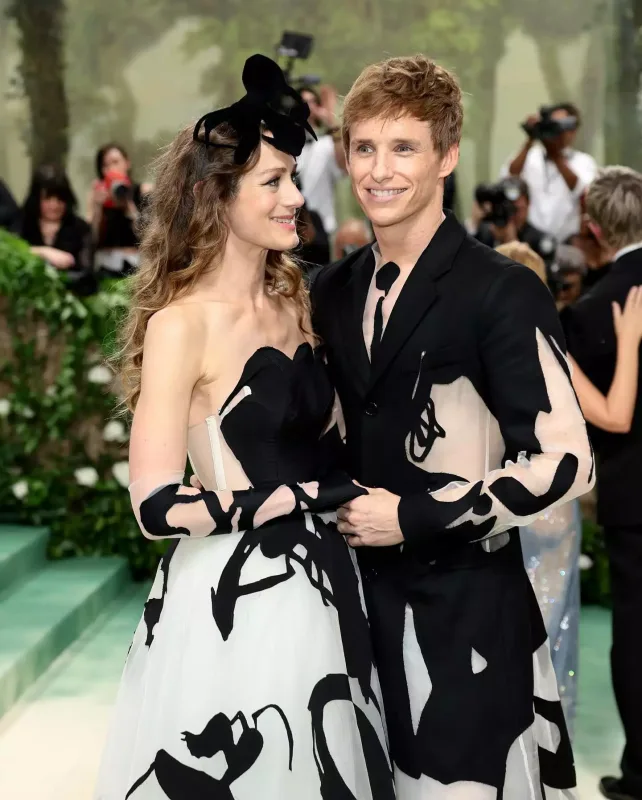 Met Gala 2024-də ulduz keçidi!