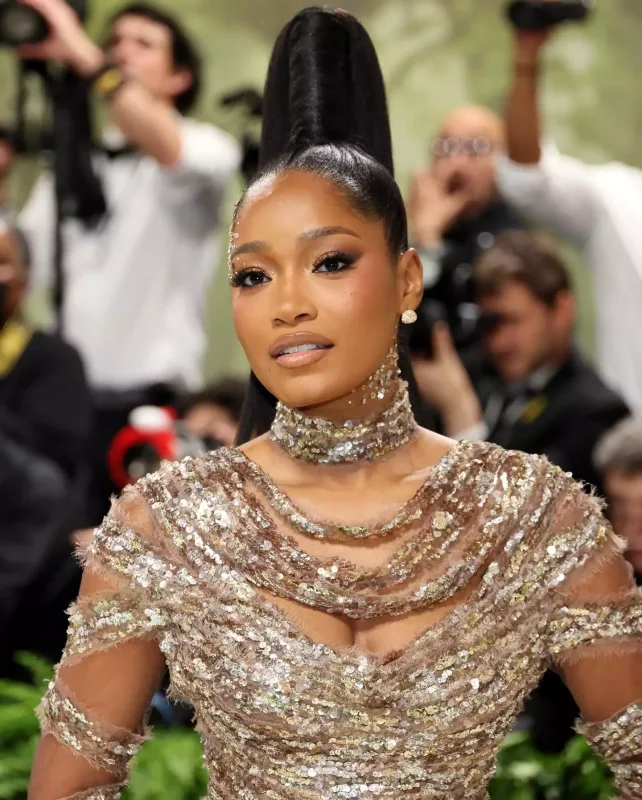 Met Gala 2024-də ulduz keçidi!