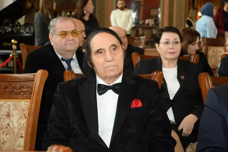 Mədəniyyət nümayəndələrinə medallar təqdim edildi