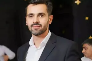 Öldü deyilən yazıçı həyata qayıtdı