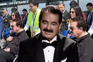 Tatlıses Bakıya əlil arabasında gəldi