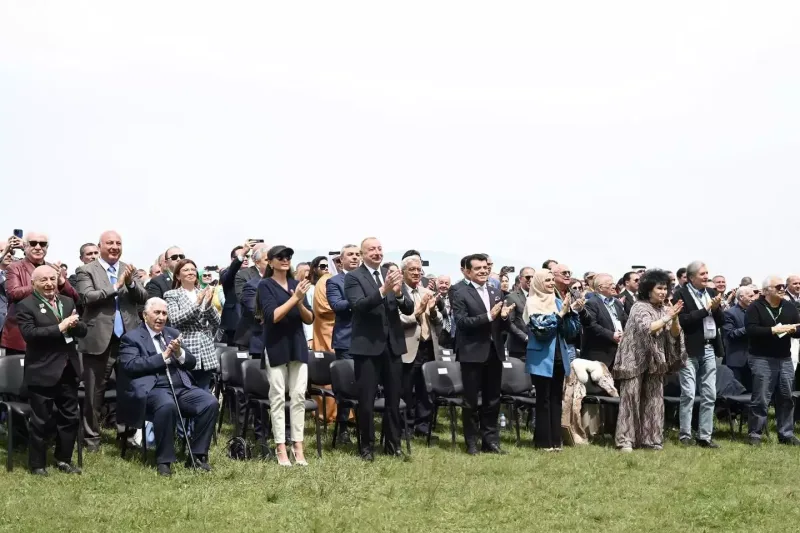 “Xarıbülbül”dən fotolar...