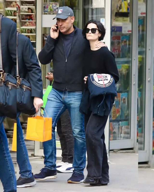 Yeni sevgilisi ilə öpüşərkən görüntüləndi