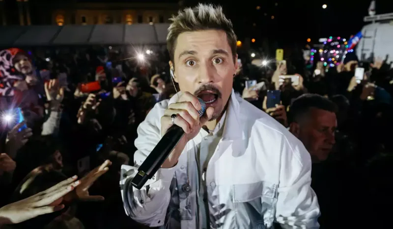 Estetik əməliyyat etdirmədən dəyişdi