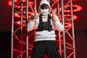 Məşhur dicey azərbaycanlının viral olan ifasını remiks etdi