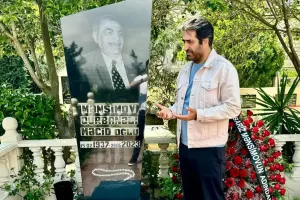 Mahsun Mübariz Mənsimovun atasının məzarında