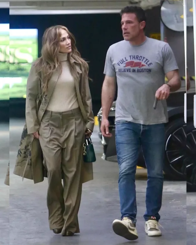 Boşanacaqları deyilsə də...