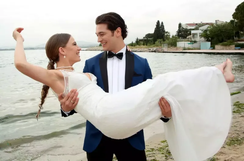 Keçmiş sevgililər bir arada!