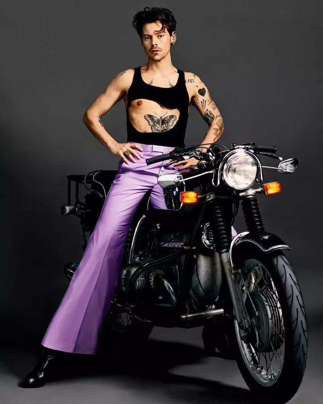 Herri 1 illik sevgilisindən ayrıldı!