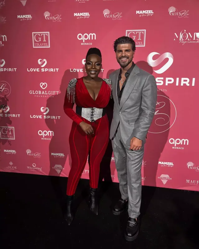 Azərbaycanlı model Kannda!