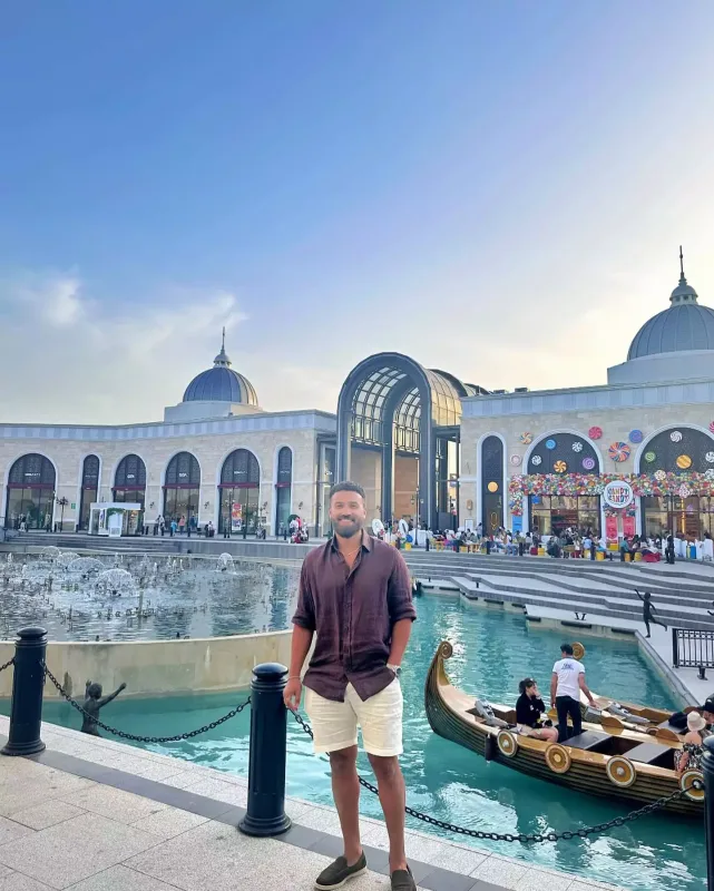 Zamiq oğlu ilə tətildə