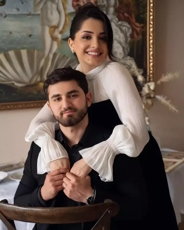 Rusiyada məşhurlaşan blogerin toyu oldu