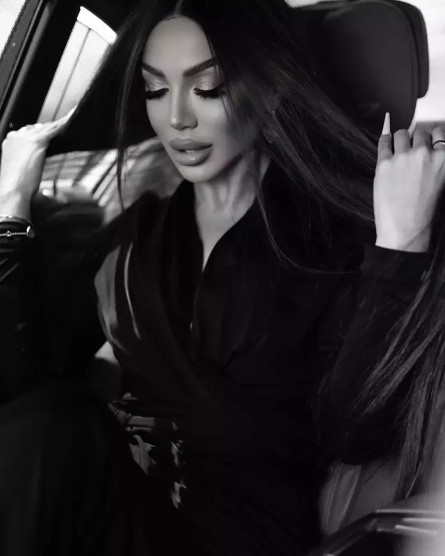 “Kiməsə xoş gəlməyə çalışmıram”