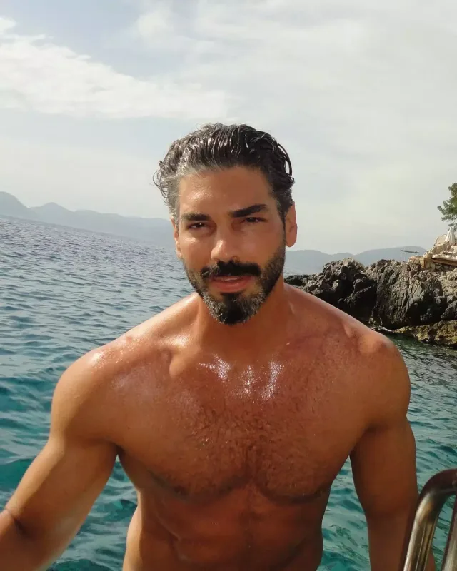 Şükrünün çimərlik fotoları