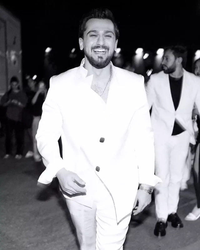 Coninin bəyaz tərzi!