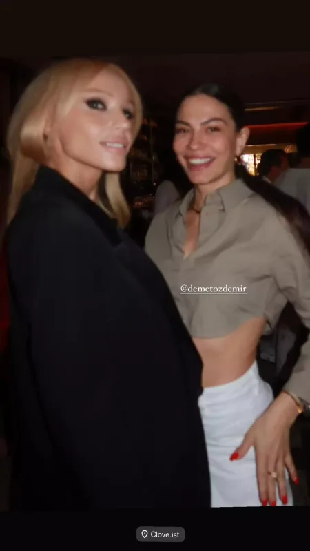 Ad günündən fotolar paylaşdı