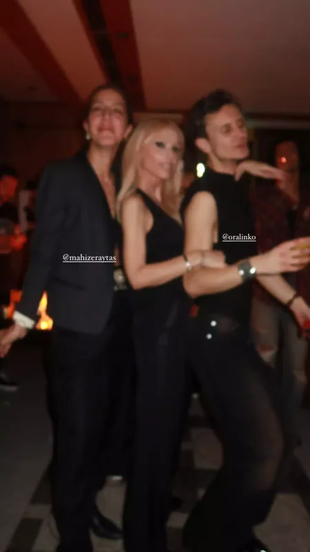 Ad günündən fotolar paylaşdı