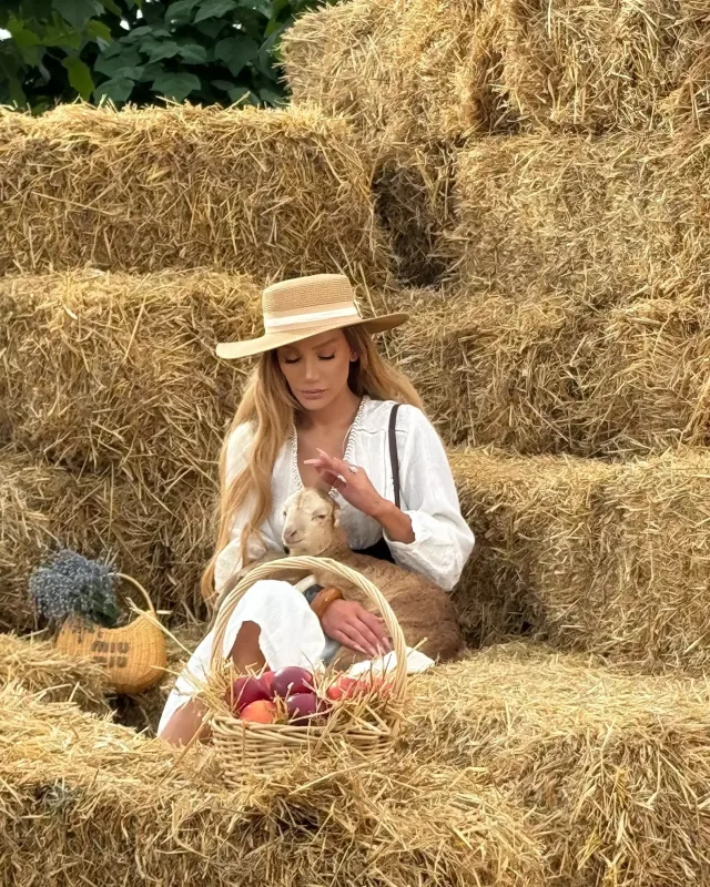 Röya Ayxanın yeni klipinin çəkilişindən fotolar