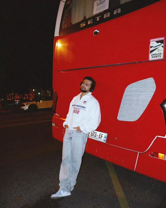 Coni Paris küçələrində