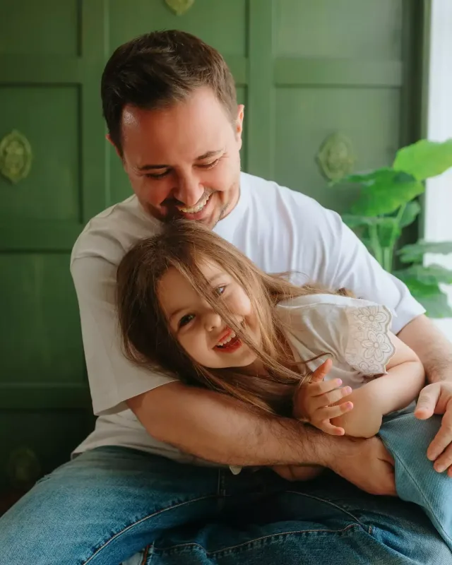 Samir qızı ilə fotolarını paylaşdı