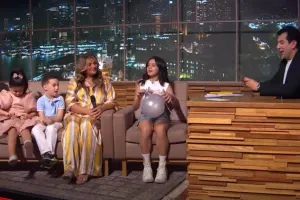 Aparıcılar efirdə övladları ilə