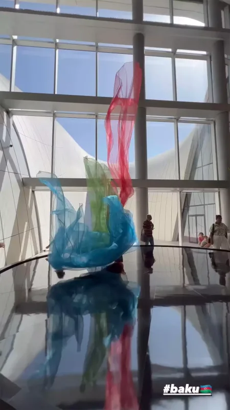 Burak Bakıya gəldi