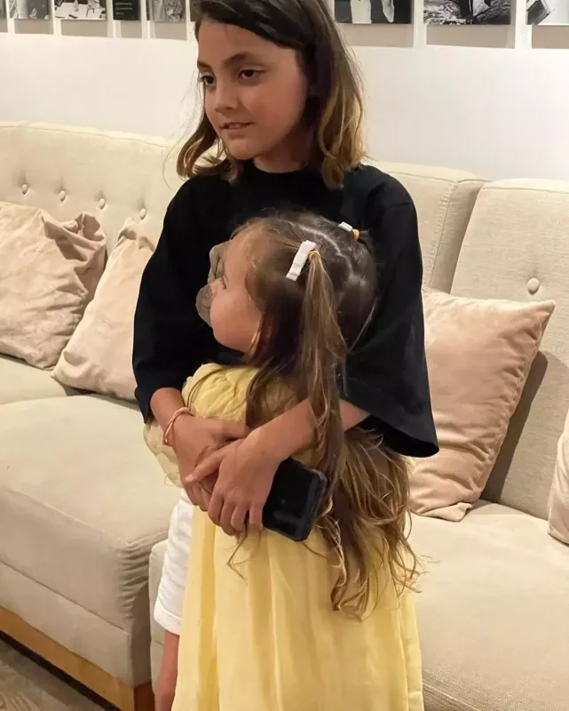 Emin övladlarını təbrik etdi