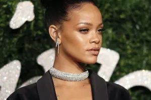 Rihanna tarixə düşdü!